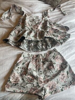 Dressed in LALA- Floral Tie-Shoulder Crop Top & Shorts Set - rate one of kind